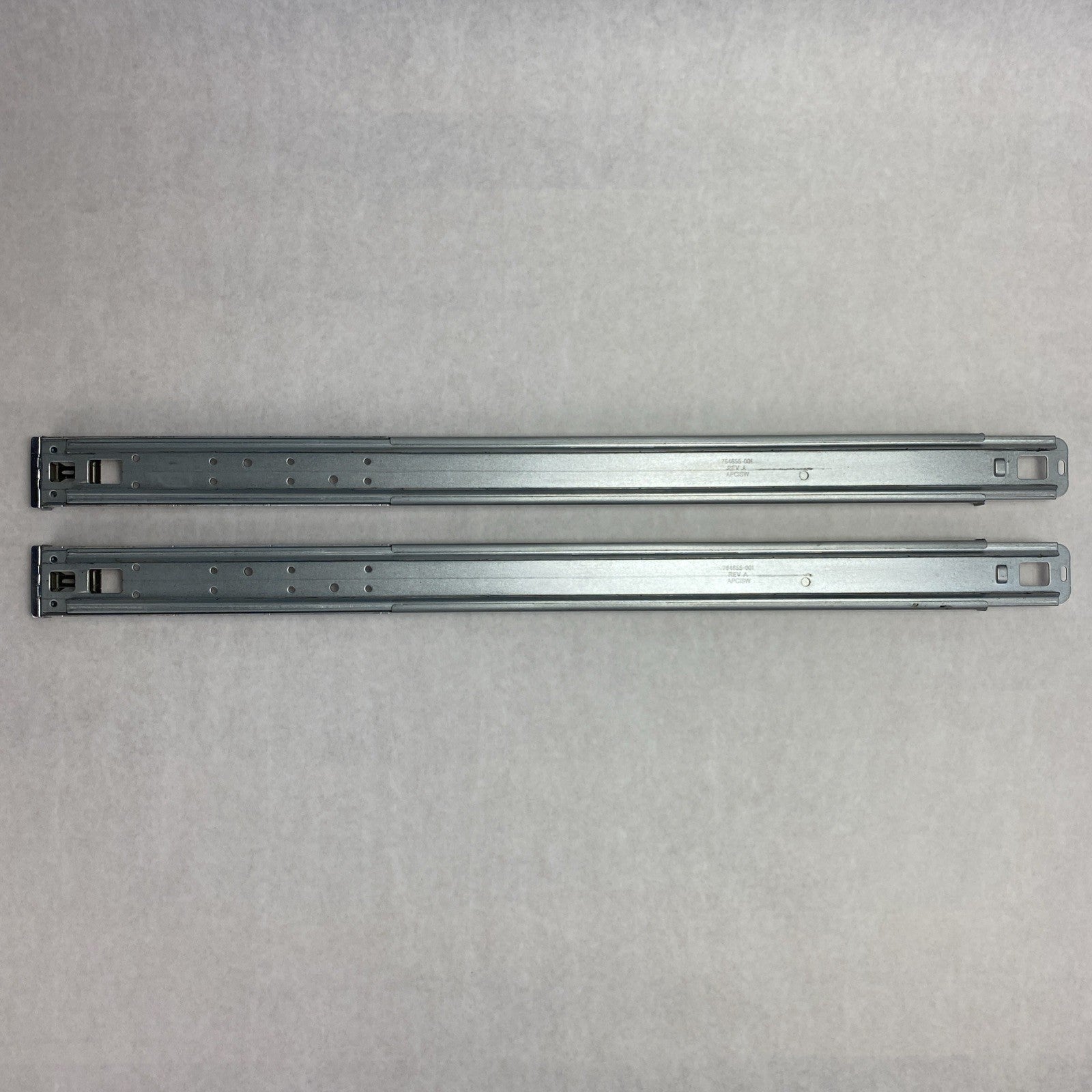 HP 764660-001 / 764654-001 / 764655-001 1U 24" Rail Kit - Left And Right6