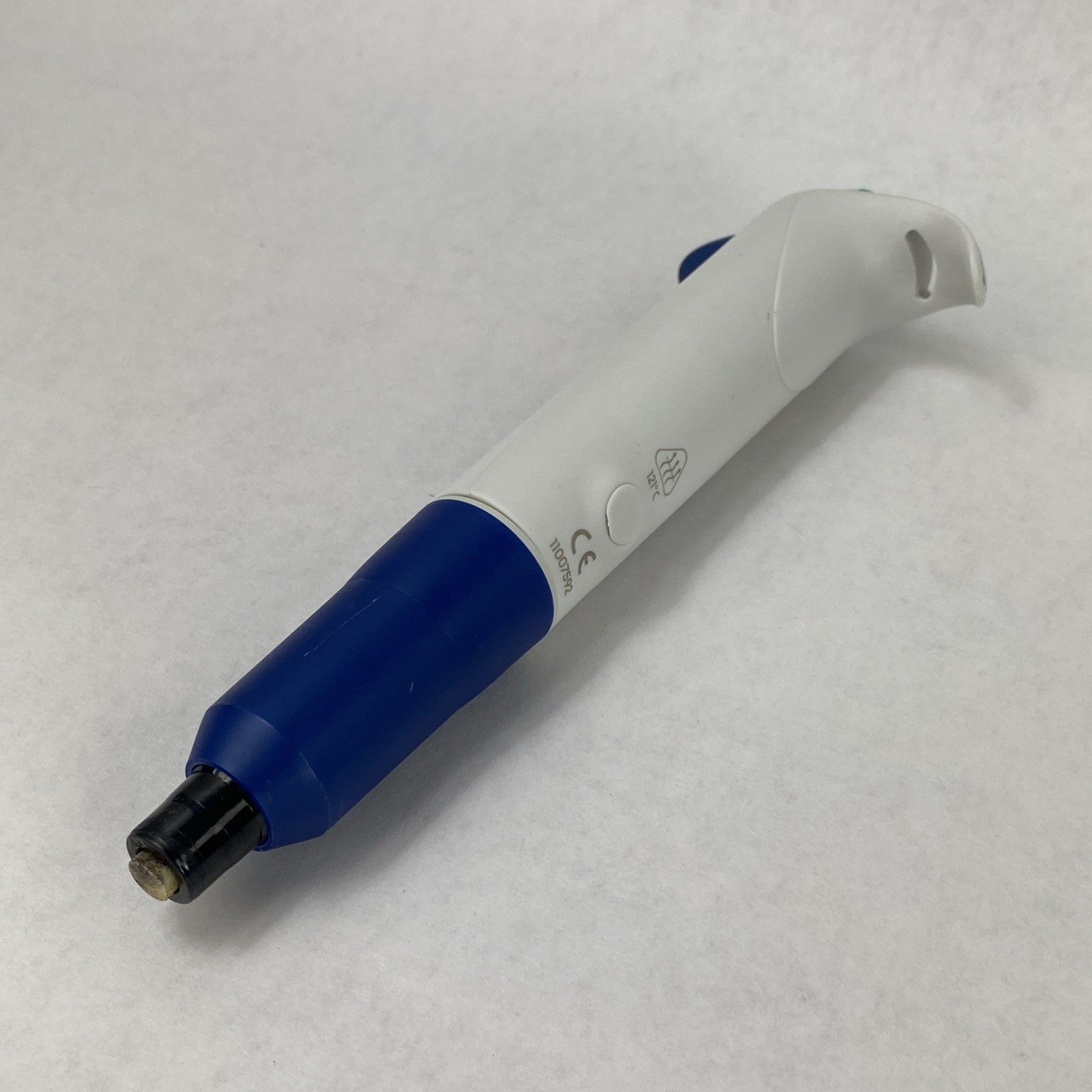 Biohit m5000 500-5000 µL Single Channel Handheld Manual Pipette6