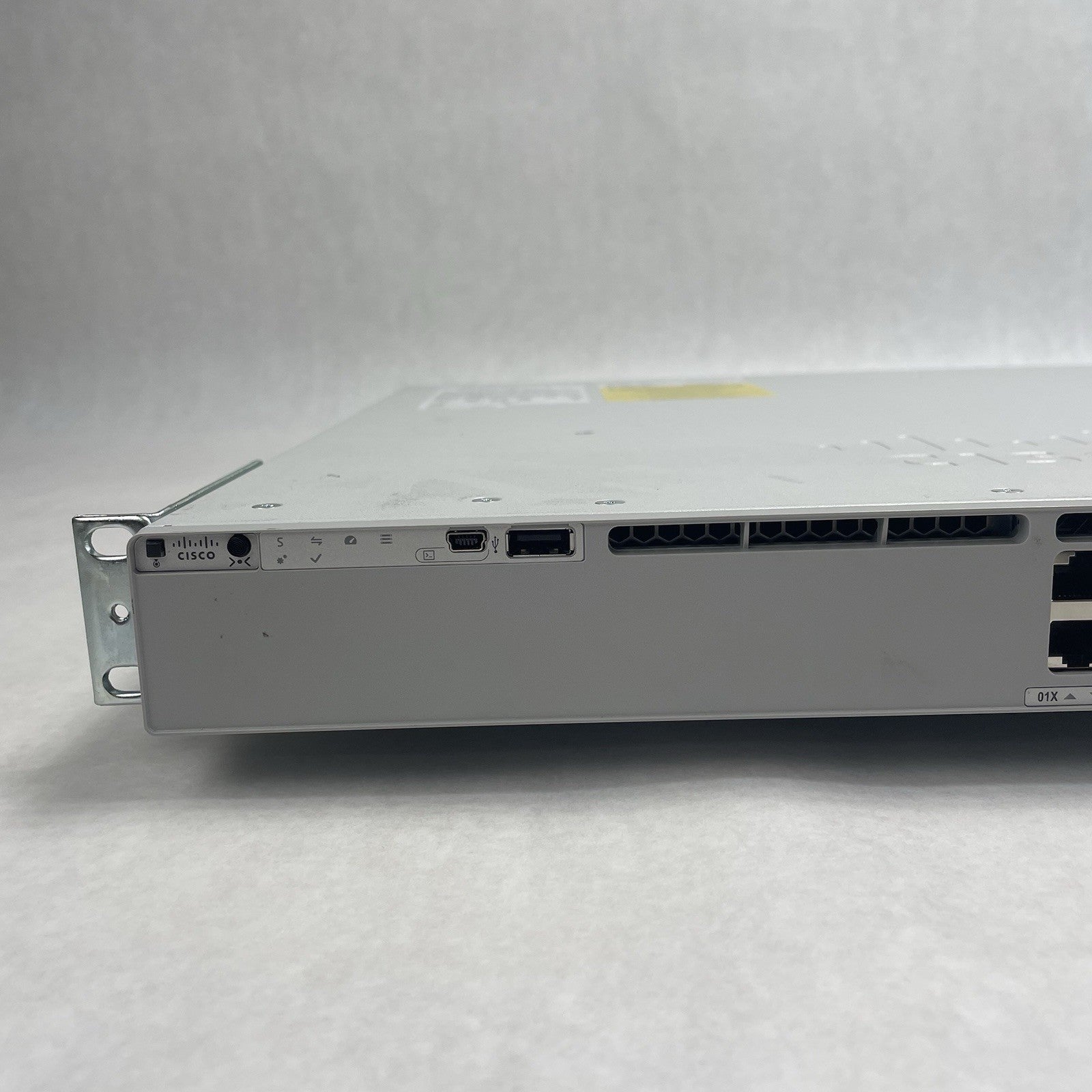 Cisco Catalyst C9300L-24T-4G-E V01  24-Port 9300 Tested & Reset 2x PSU2