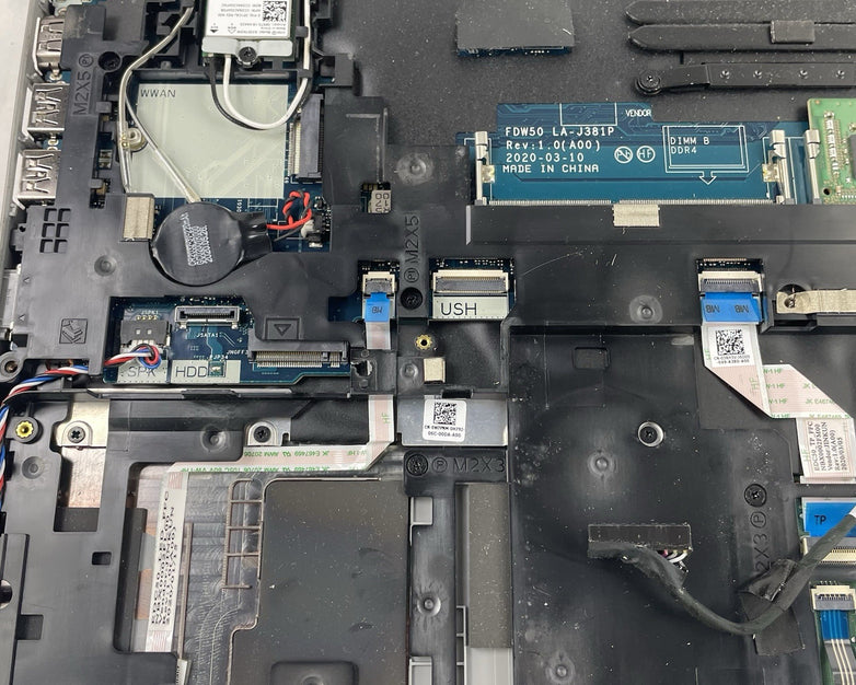 Dell Latitude 5510 15.6" i5-10210U 1.60 GHz 8 GB RAM No SSD/OS/AC/Batt