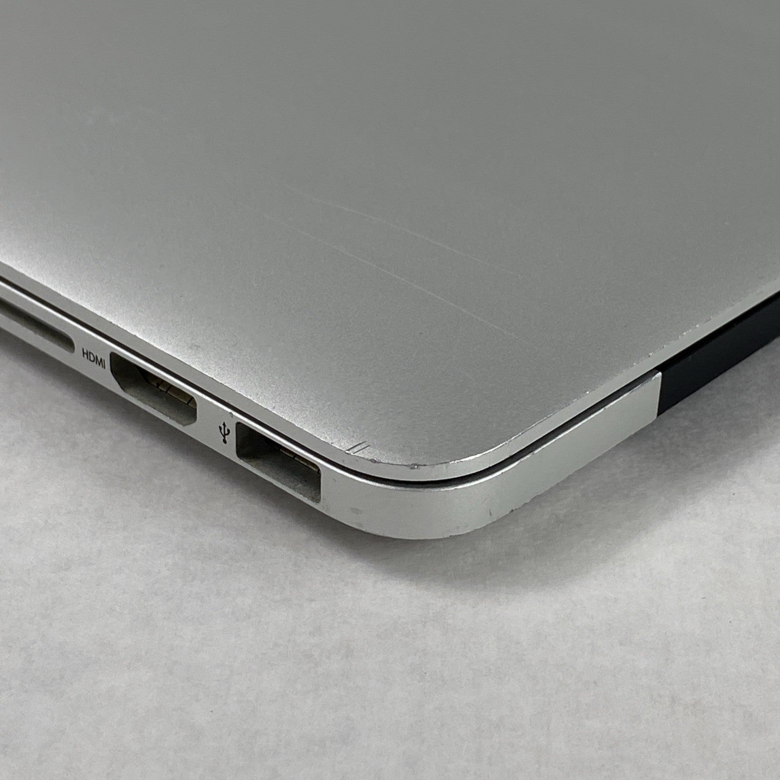 Apple MacBook Pro A1502 2015 13" Screen Keyboard Assembly  - No Motherboard