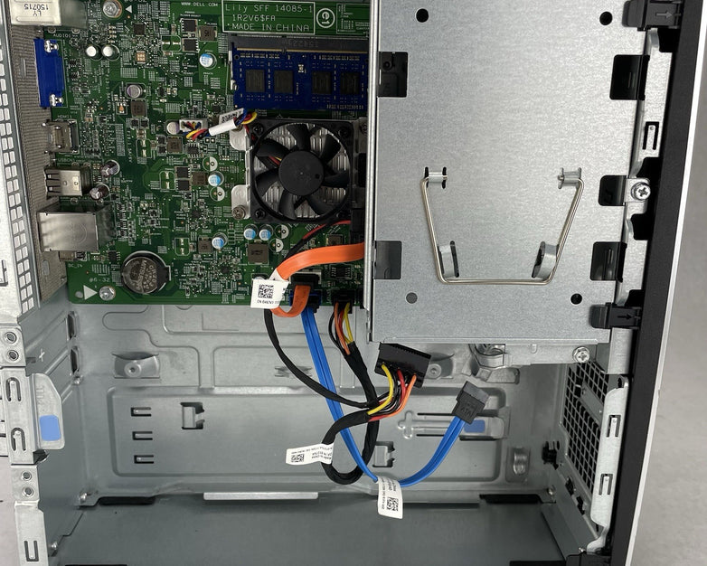 DELL INSPIRON 3252 INTEL Pentium N3700 1.6GHz 4GB No HDD No OS