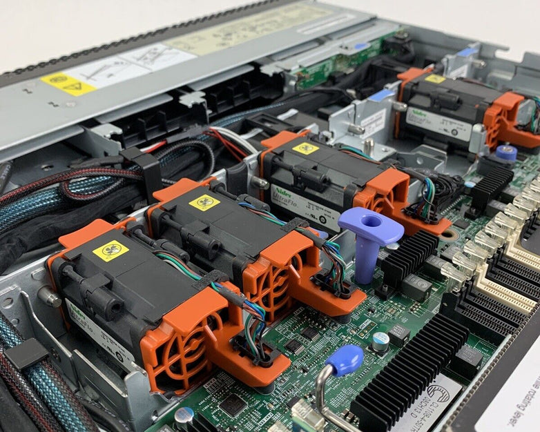 IBM System X3550 M2 Server 1x Xeon E-2620 2.6 GHz 32 GB Ram No OS No HDD