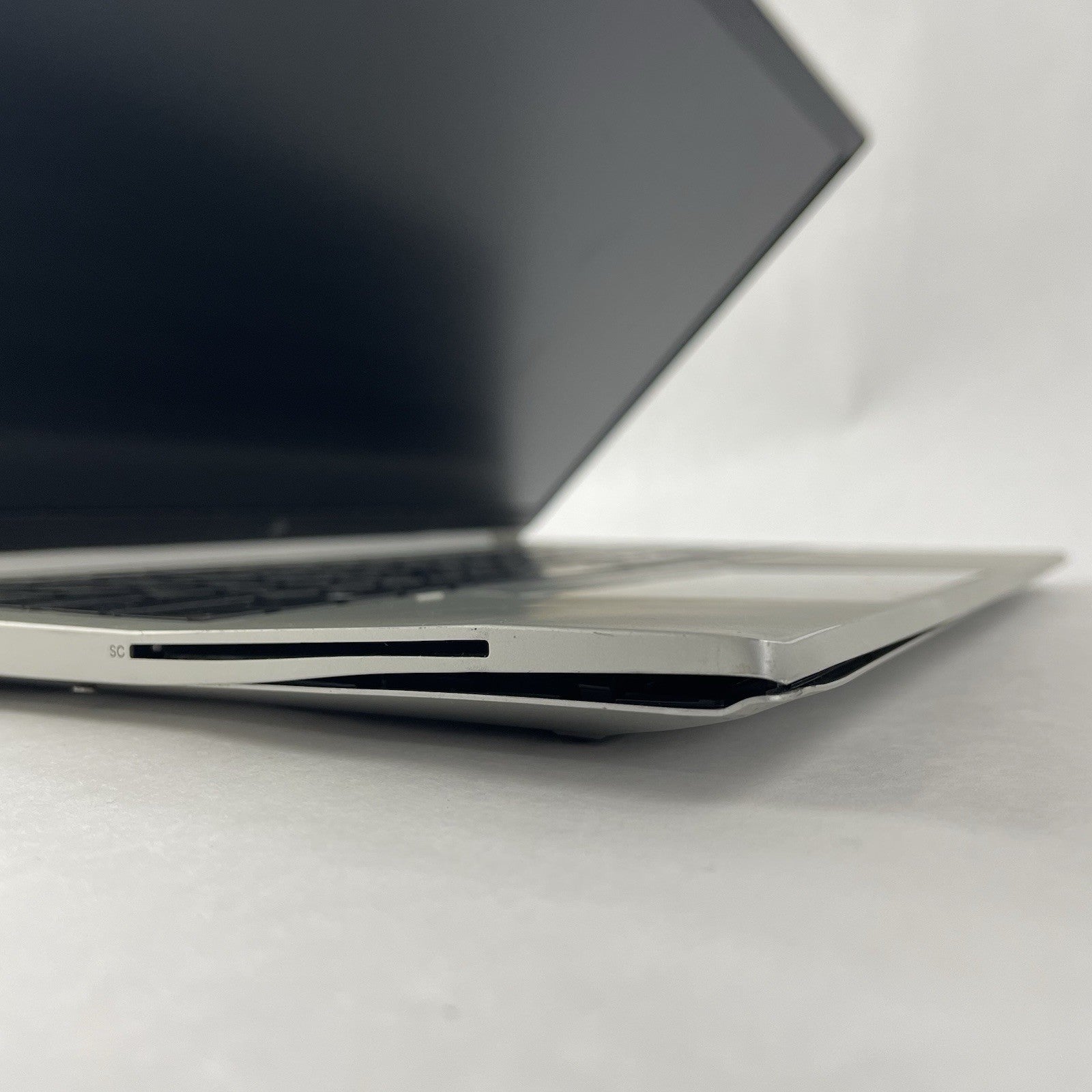 HP EliteBook 850 G7 15.6" i5-10310U 1.70 GHz 8 GB RAM No SSD/OS/AC - Bad Corner5