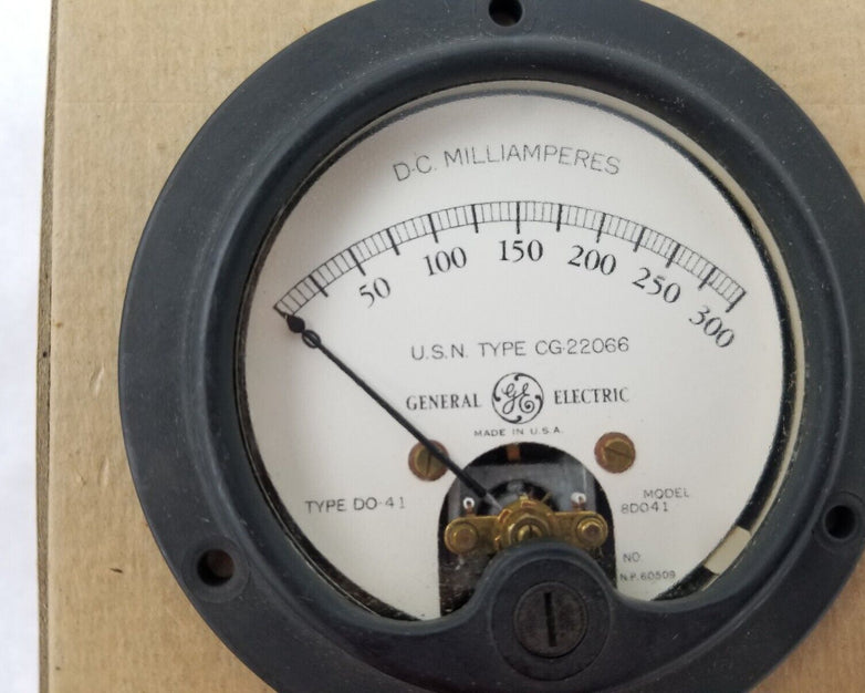 GE U.S.N Type CG-22066 DC Milliamperes 8D041