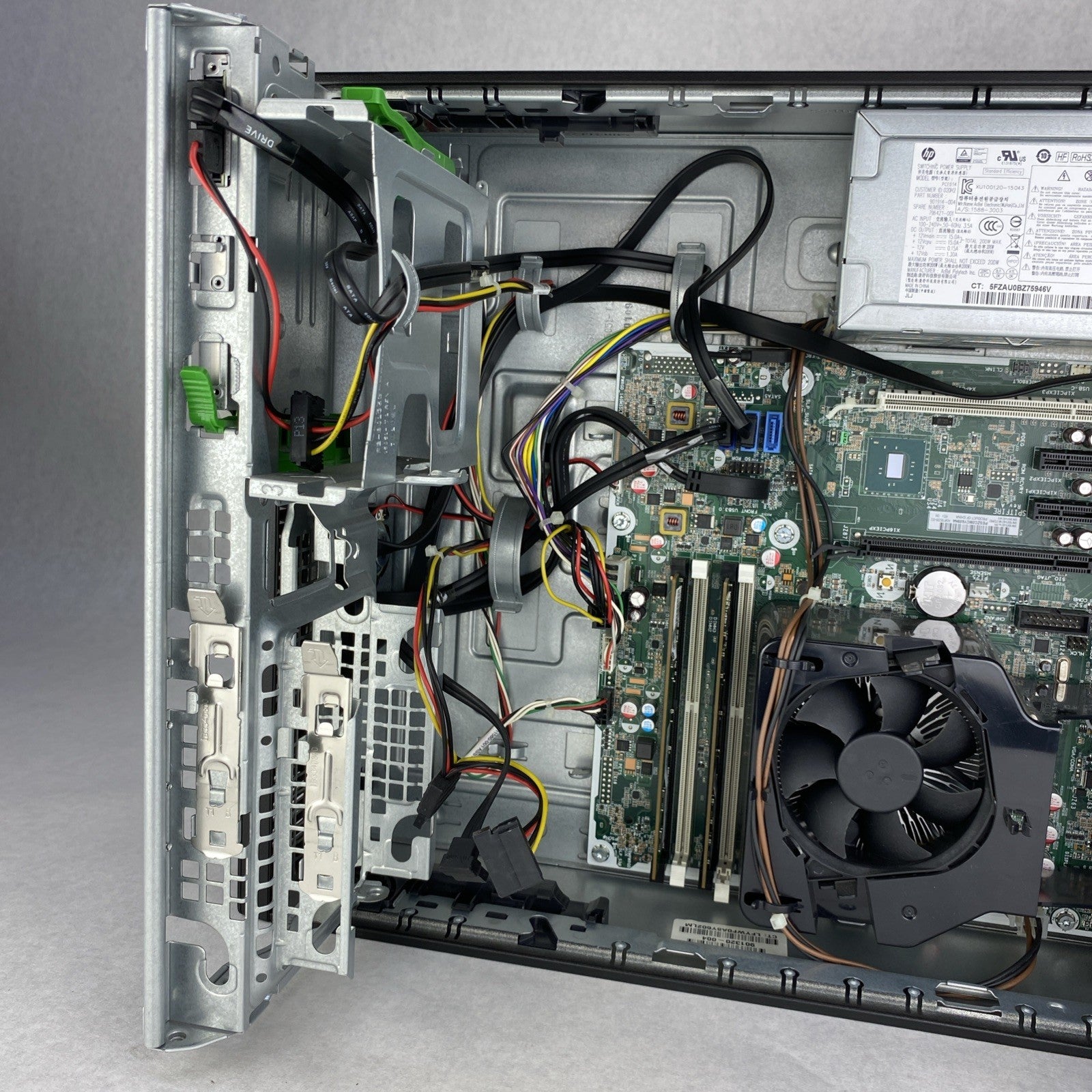 HP EliteDesk 800 G2 SFF Intel Quad Core i5-6500 3.20GHz 8GB RAM No HDD No OS