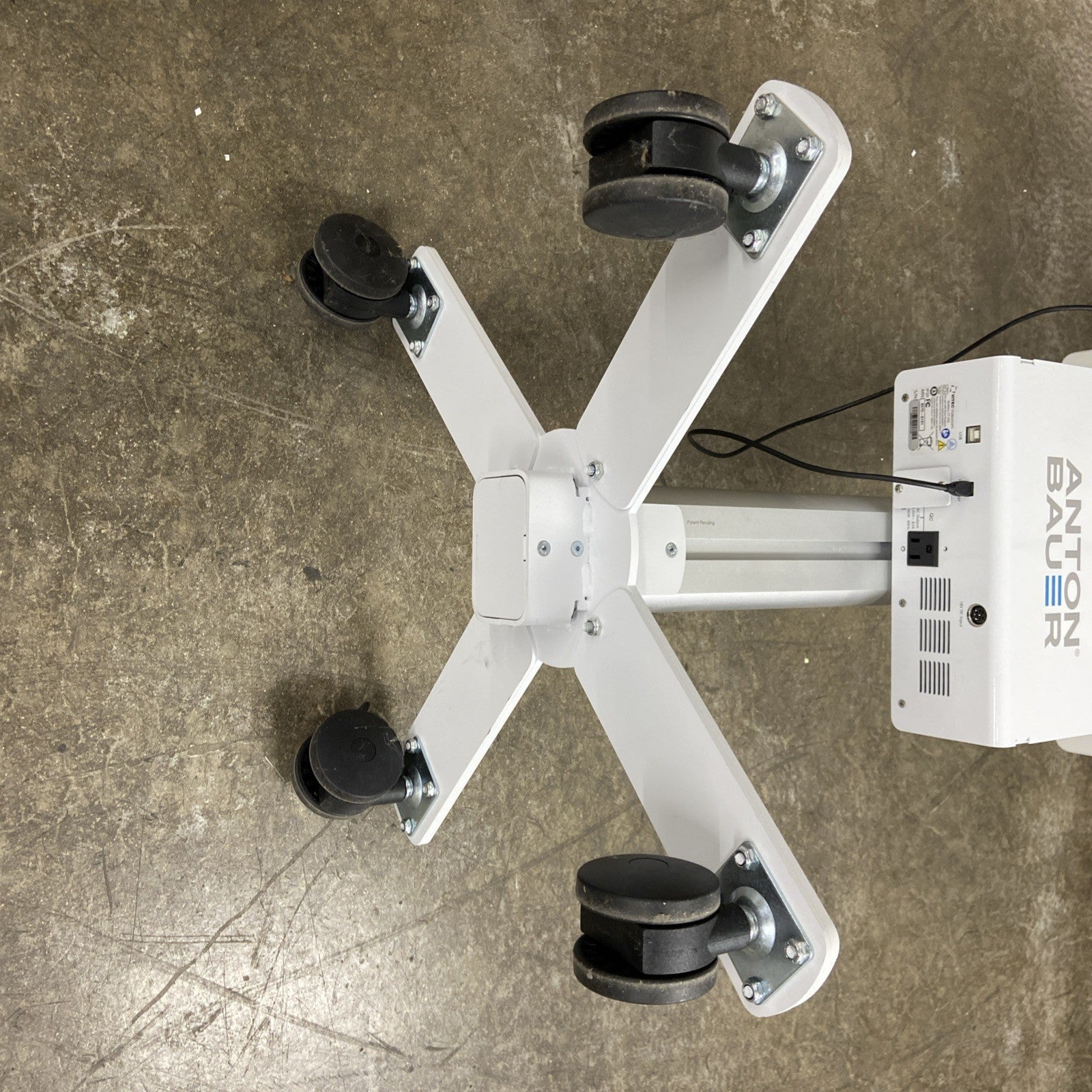 Ergotron StyleView Tablet SV10 Cart w/ Vitec Videocom IP20 - Elora Anton Bauer