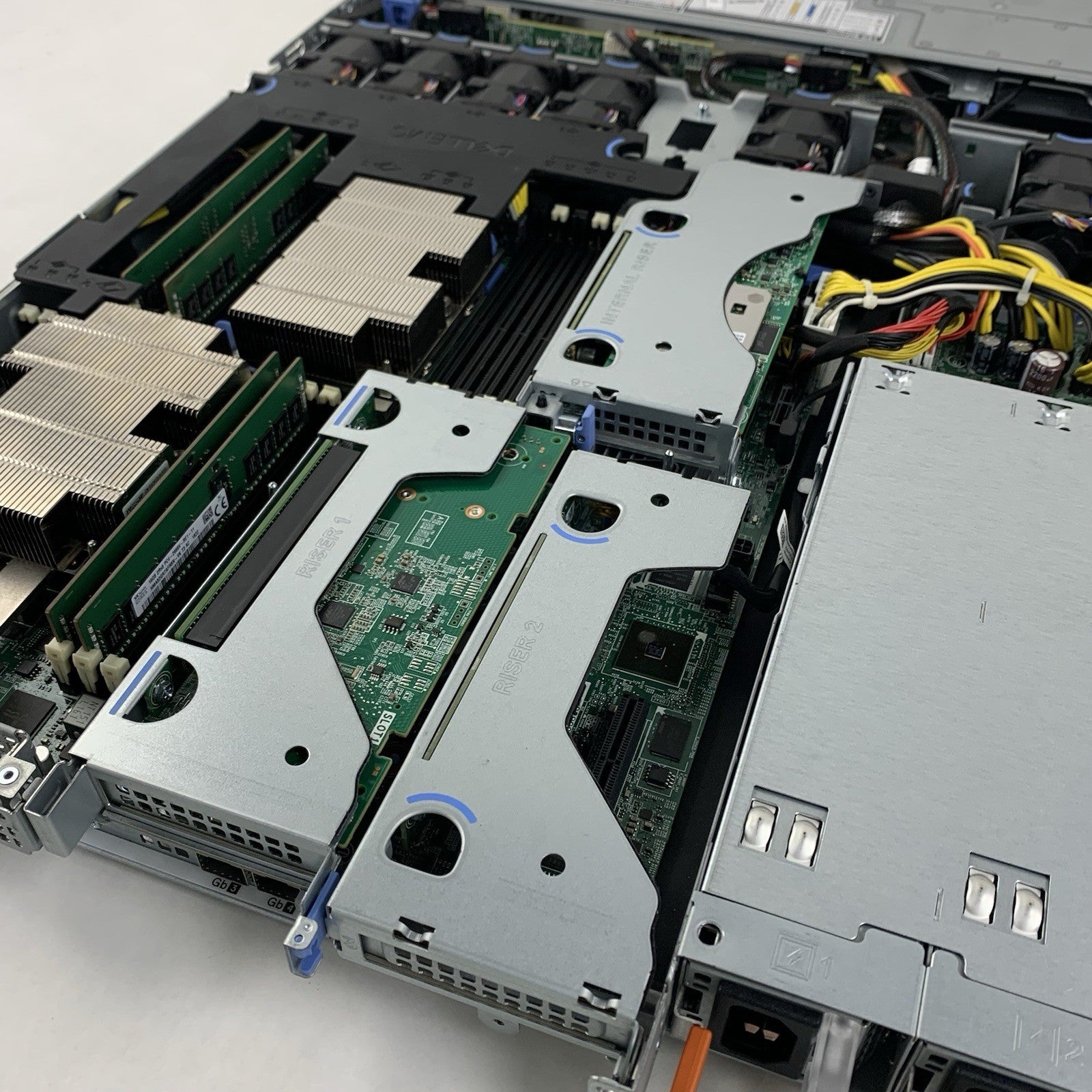 Nansuni PowerEdge OEMR R440 Server 2x Silver 4114 2.2 GHz 32 GB Ram No OS No HDD17