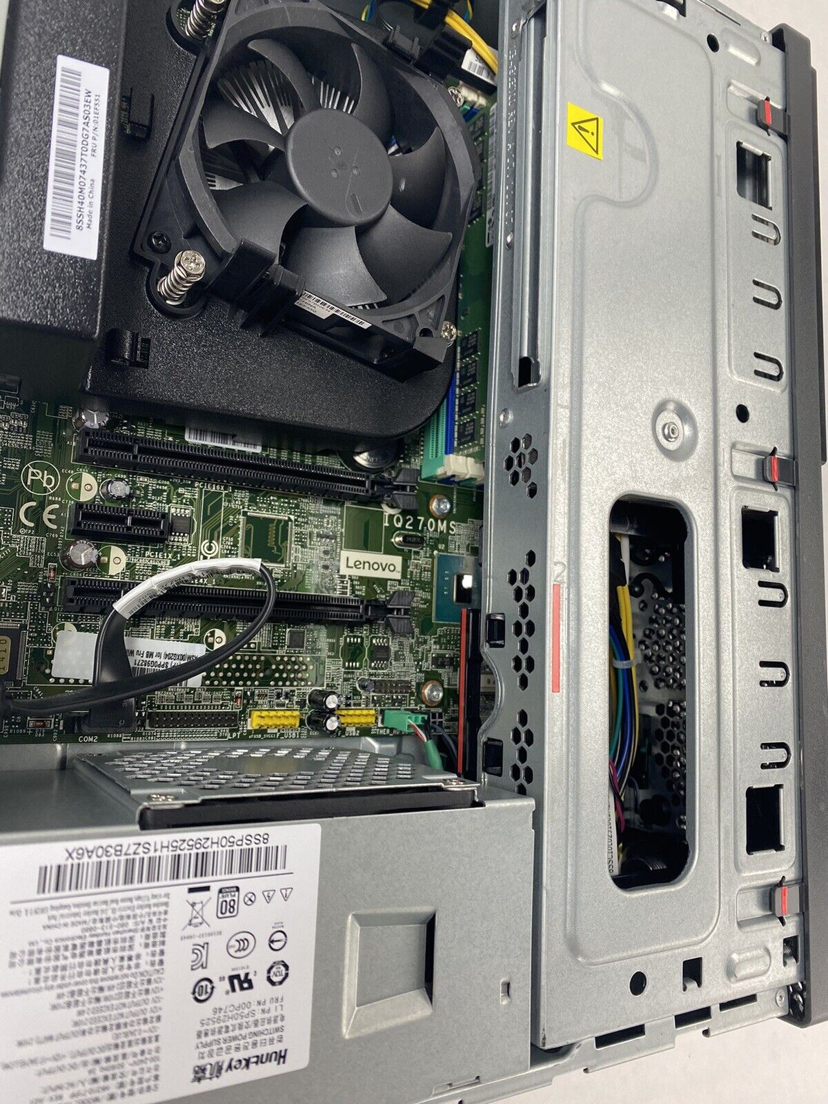 Lenovo ThinkCentre M910S SFF Intel Core i5-6500 3.20GHz 8GB RAM No HDD No OS