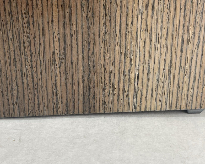 Single Polk Audio RTi28 Speaker w/ Wall Mount