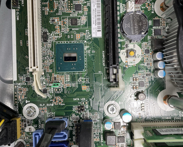 HP EliteDesk 800 G2  Intel i7-6200 3.90 GHz 16 GB RAM No HDD No OS