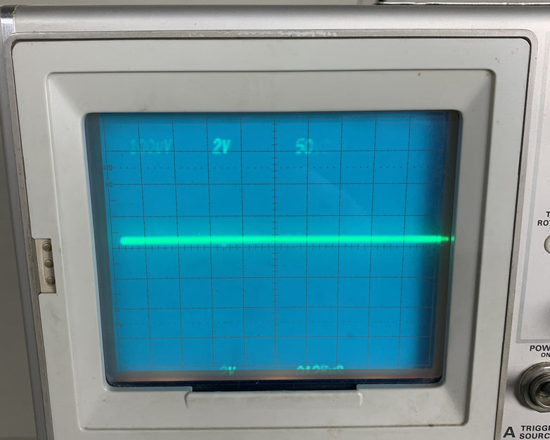Tektronix 7904 Oscilloscope W/ 7A22 7A26 7B85 7B53A Module Cards and 204-2 Cart