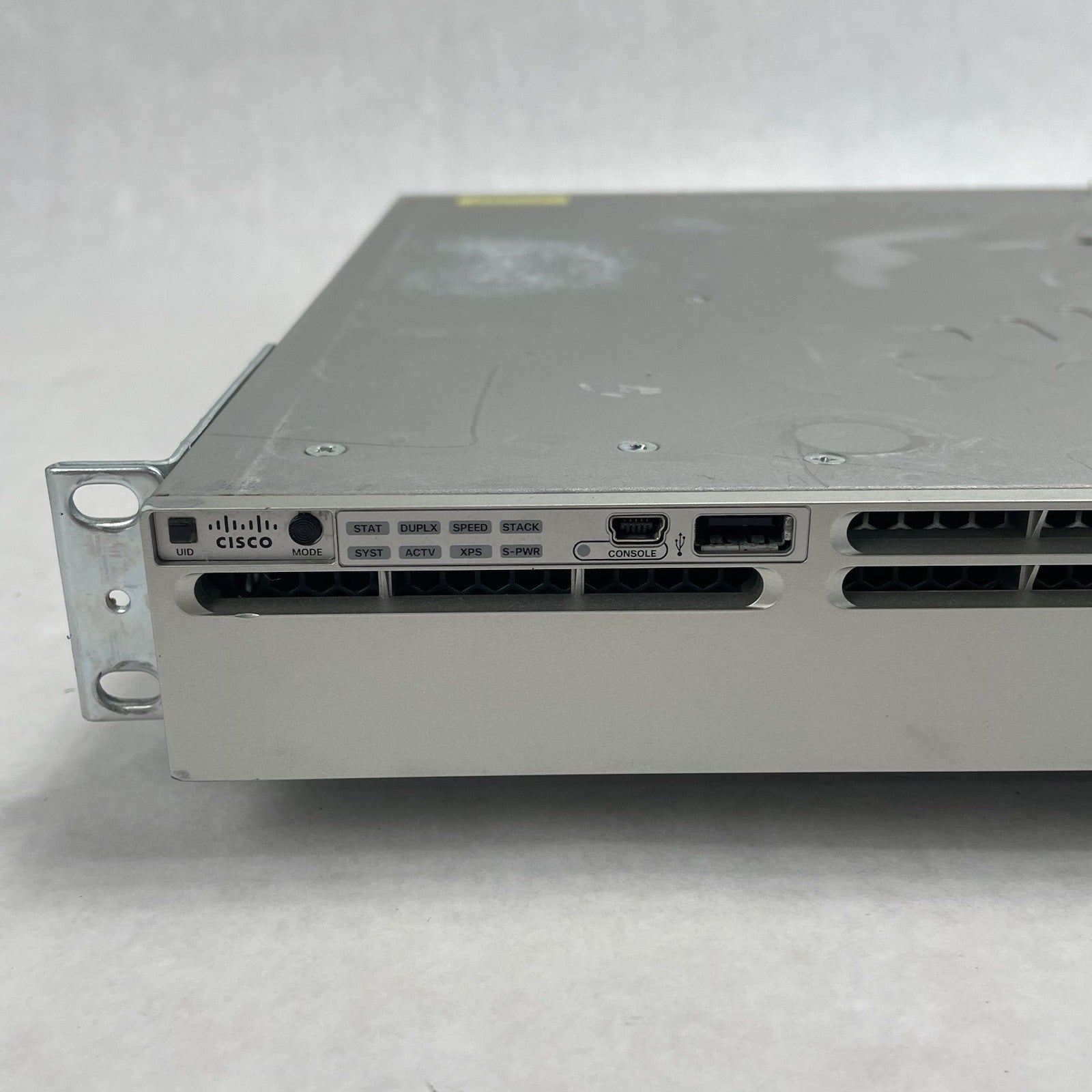 Cisco Catalyst C3850-12XS-S V03 12 Port 10GB SFP+ Fiber Tested & Reset2