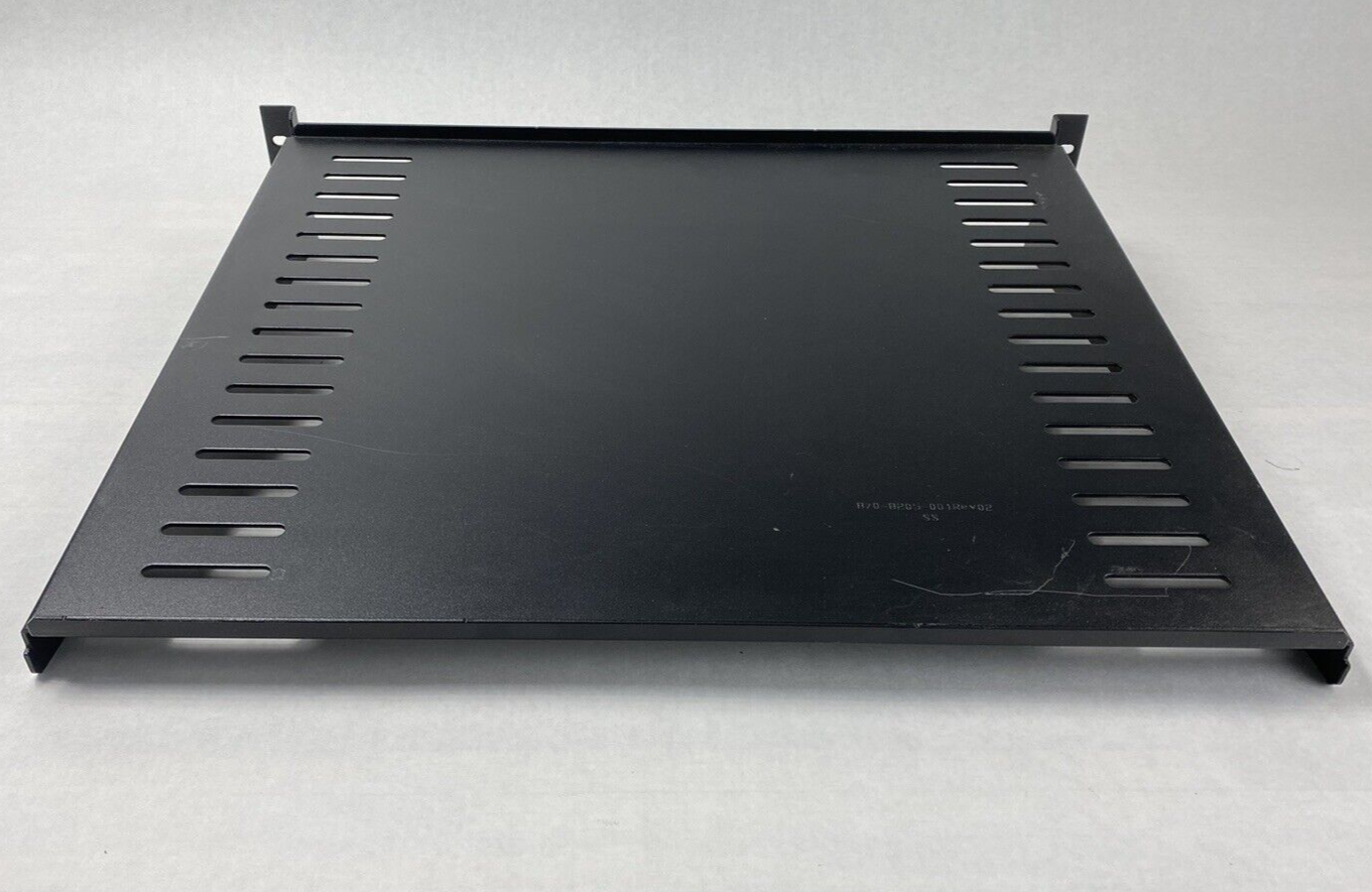 APC AR8105BLK 870-8205-001 2U Fixed Vented Cantilever Data Rack