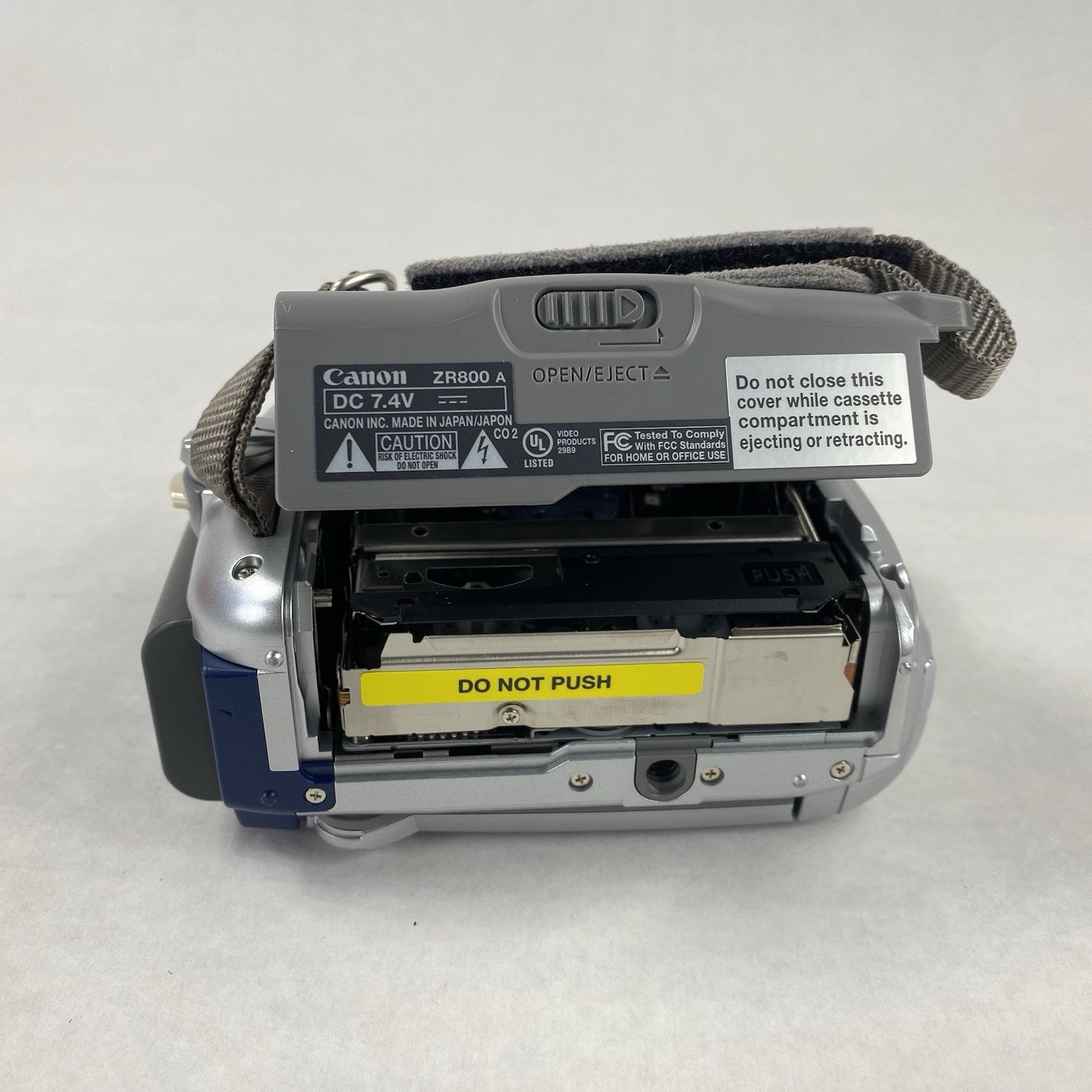 Canon ZR 800 Digital Video Camcorder Kit Untested