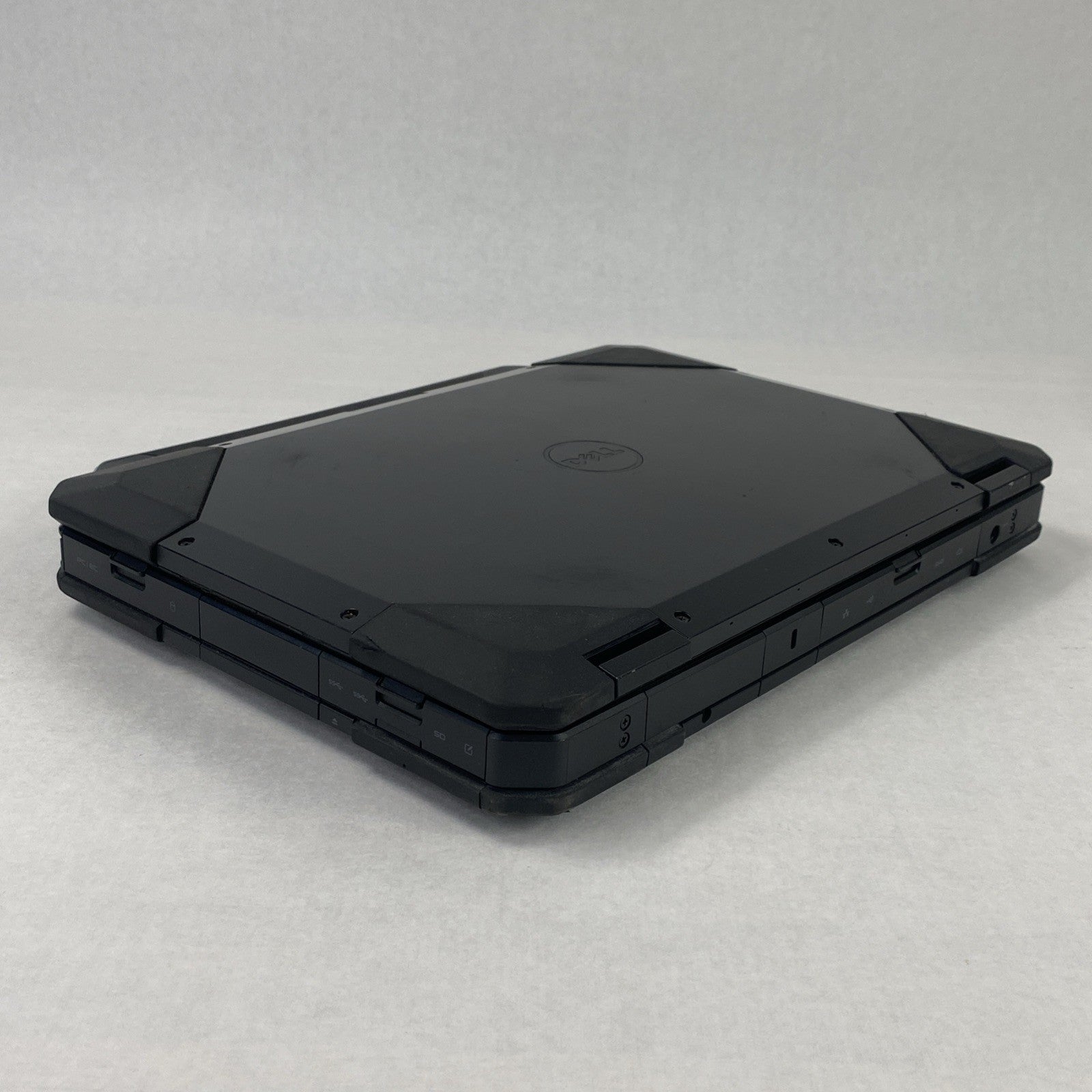 Dell Latitude 14 Rugged 5414 14" Core i5-6300U 2.40 GHz 8GB RAM No HDD No OS