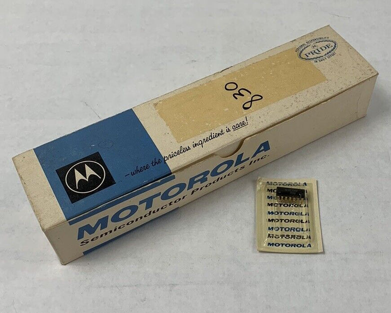 Motorola MC830P DTL Dual 4-Input NAND Gate Gold (Lot of 19)