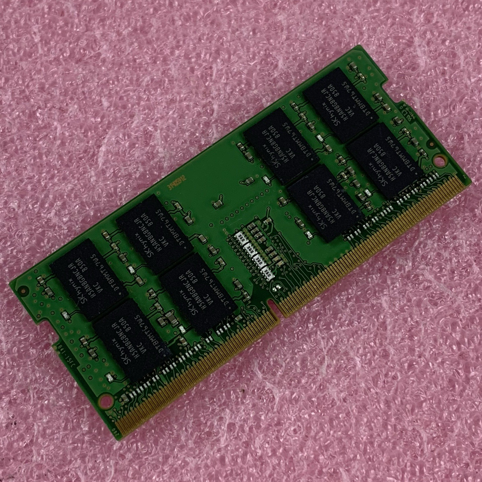 SK Hynix HMA82GS6CJR8N-VK 16 GB DDR4 SO-DIMM PC4-2666 260-Pin Laptop Memory Ram4