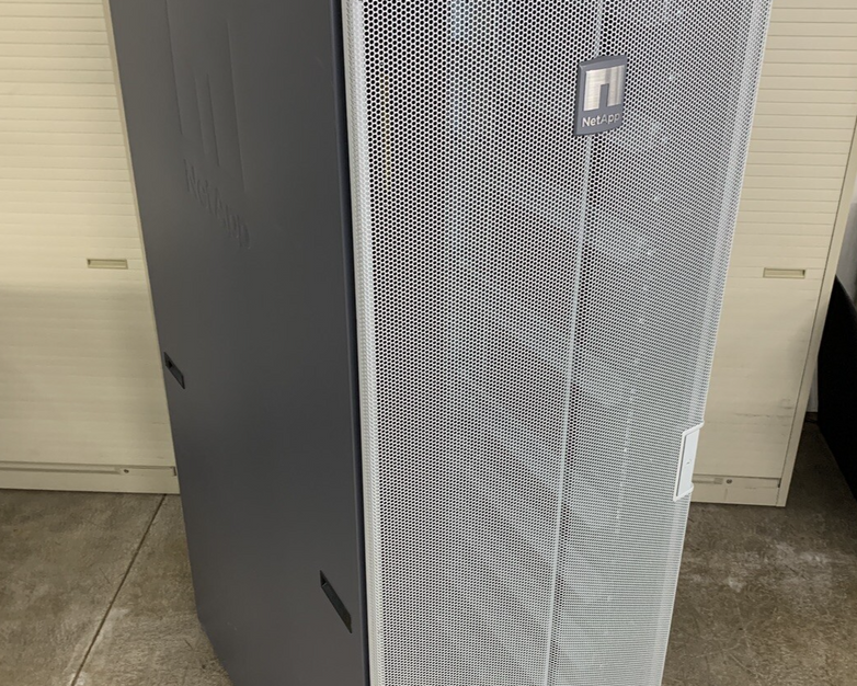NETAPP NAC-0501 Server Rack Cabinet Unlocked No Keys