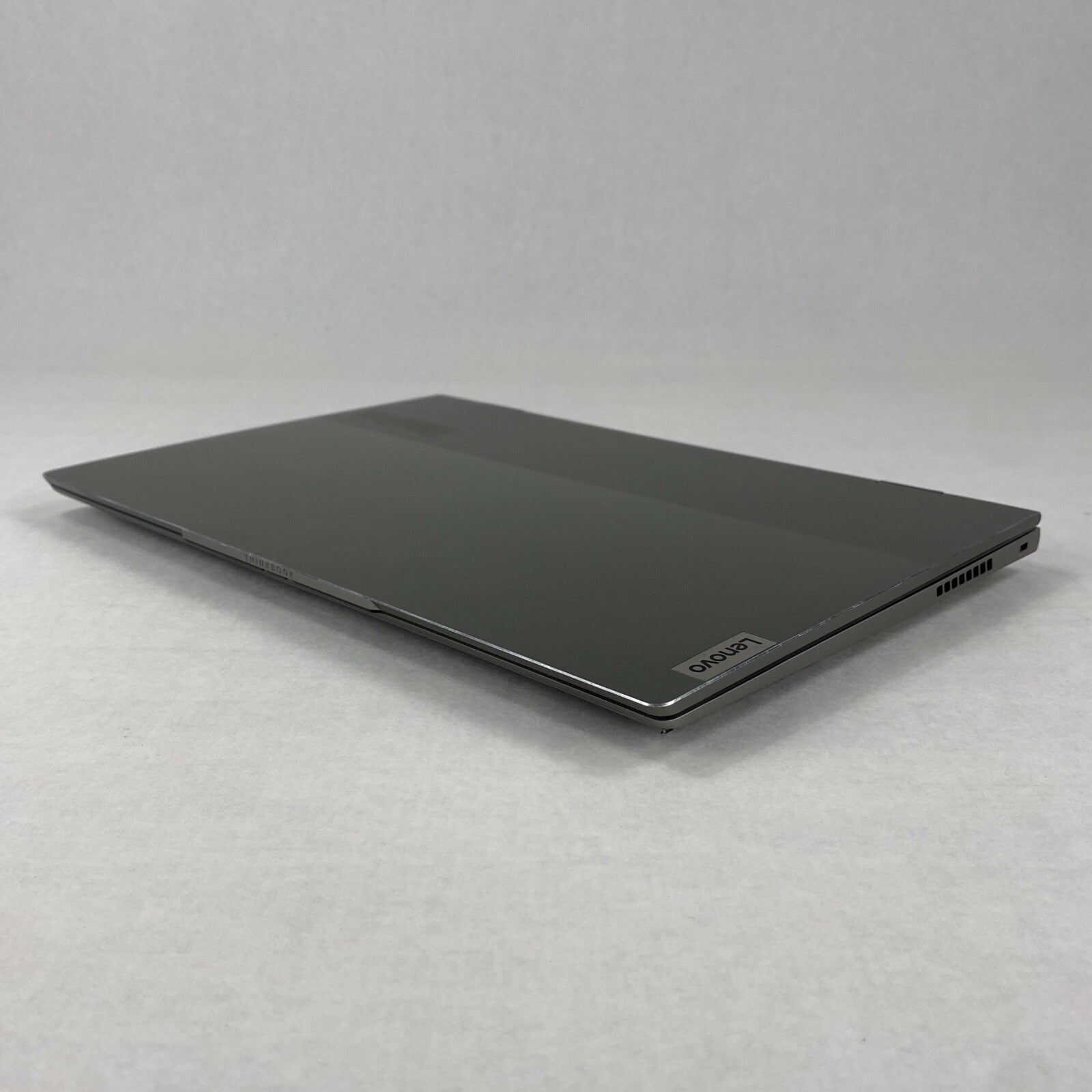 Lenovo ThinkBook 14p G2 AMD Ryzen 7 5800H 3.2GHz 16GB RAM 14" No Batt. No HDD/OS