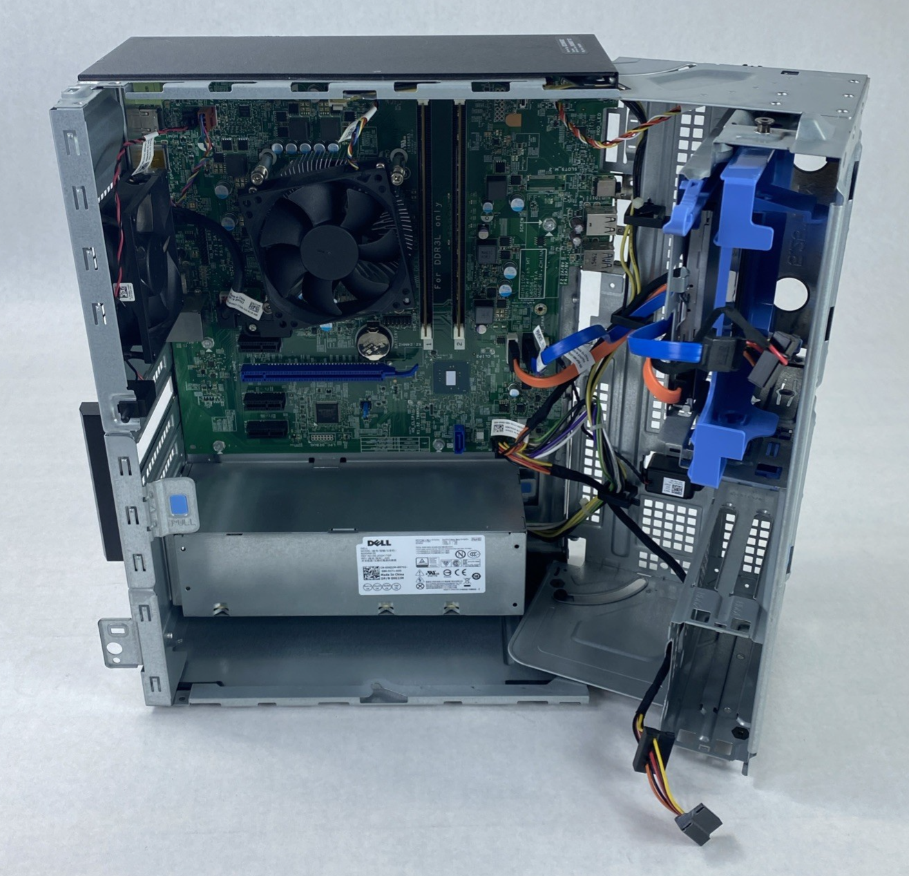 Dell OptiPlex 3040 MT Intel Core i3-6100 3.70GHz 8GB RAM No HDD No OS
