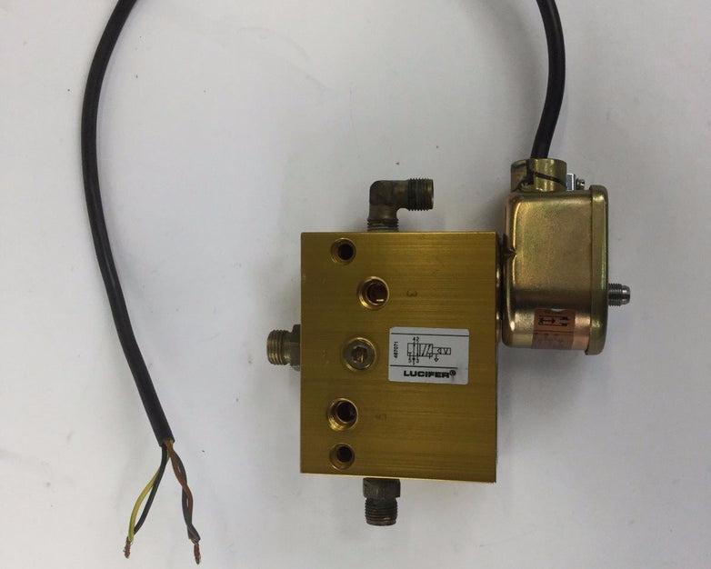 PARKER LUCIFER 345B04 488163N9 250 V= Directional Valve