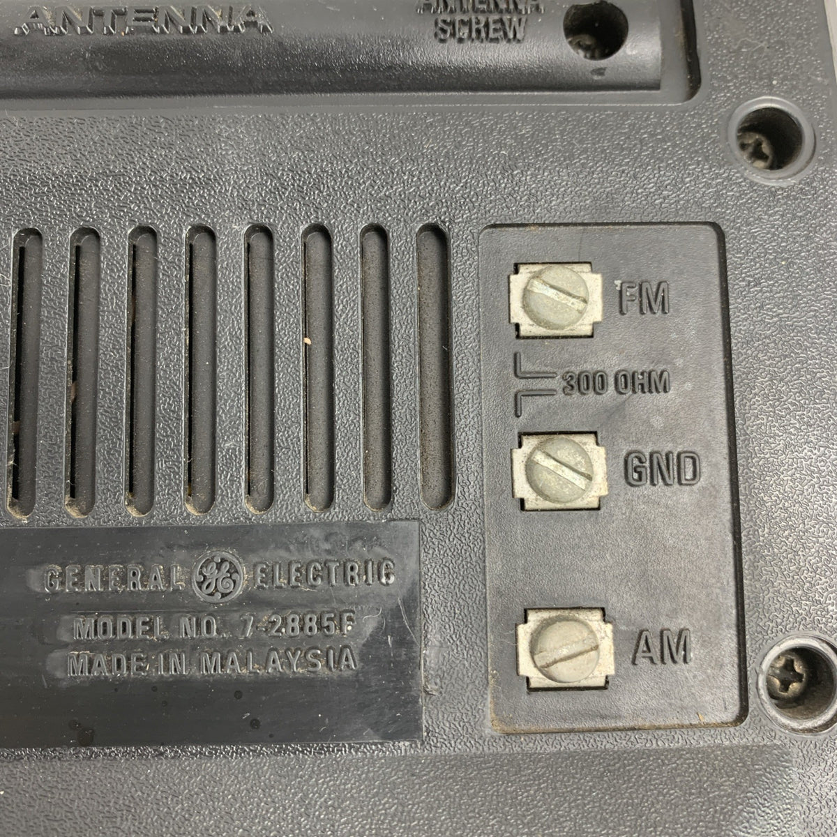 General Electric Superadio II AM/FM Receiver 7-2885F - Non-Original Antenna7