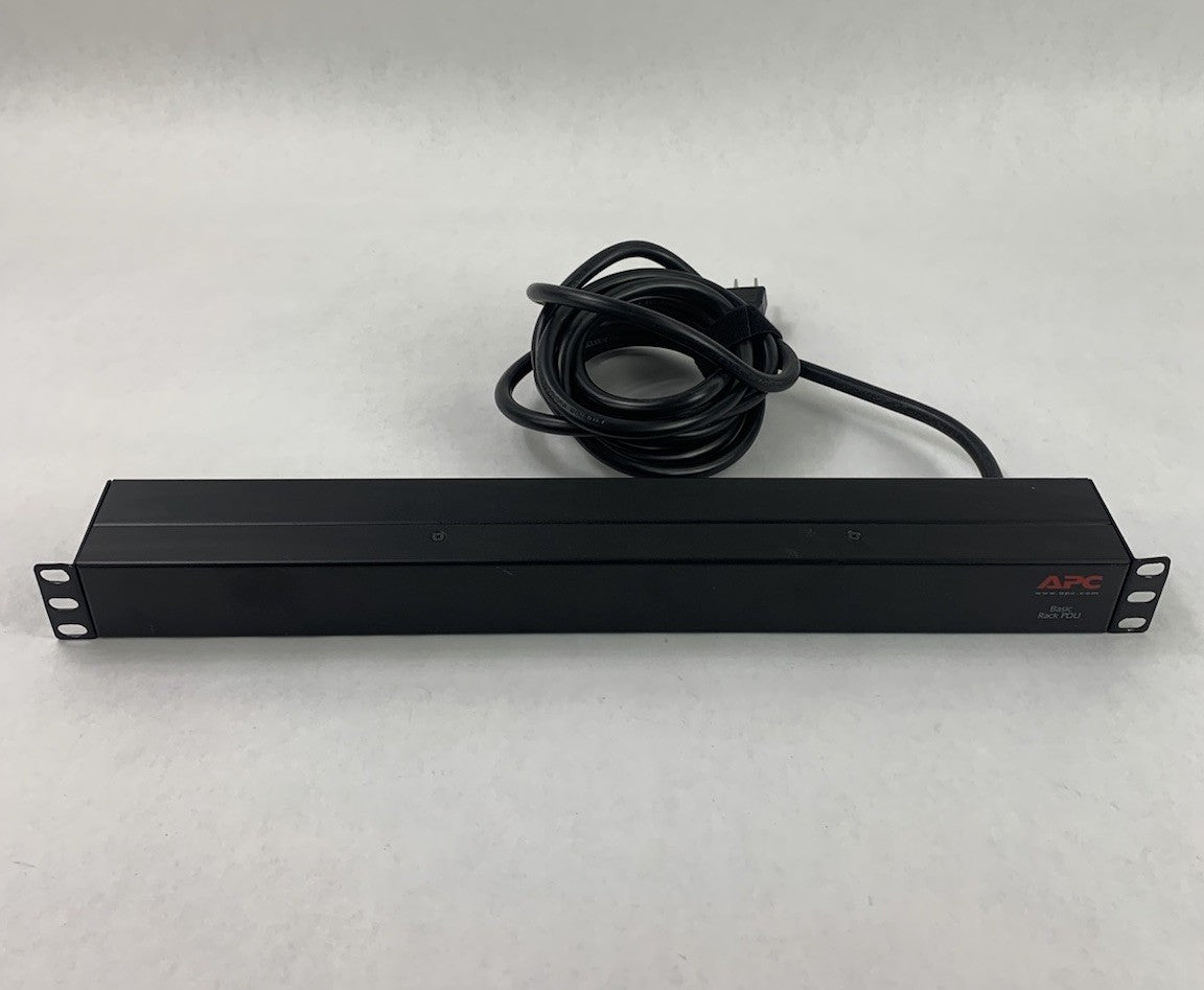 APC AP9562 10-Outlet Rack Mount Power Distribution Unit1