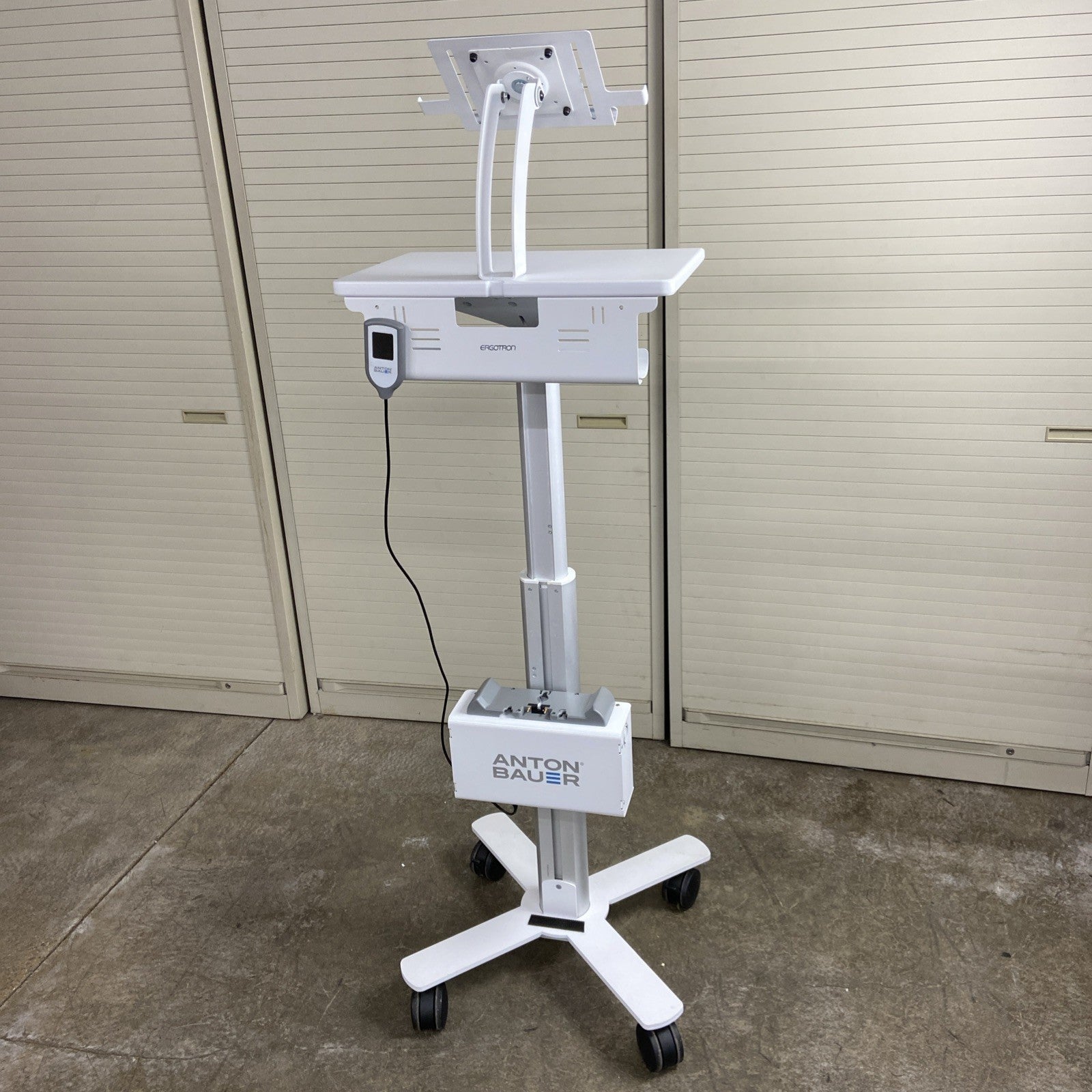 Ergotron StyleView Tablet SV10 Cart w/ Vitec Videocom IP20 - Elora Anton Bauer