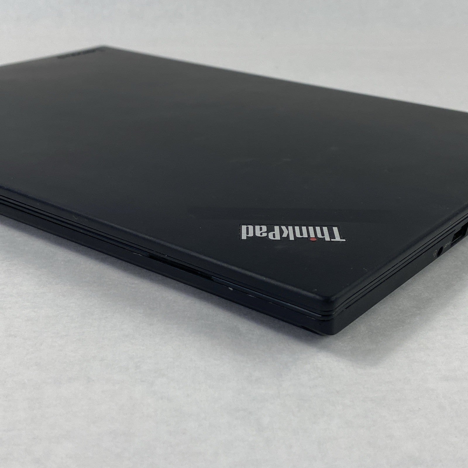 Lenovo ThinkPad T470 Intel Core i5-7300U 2.6GHz 8GB RAM 14.0" No HDD No OS