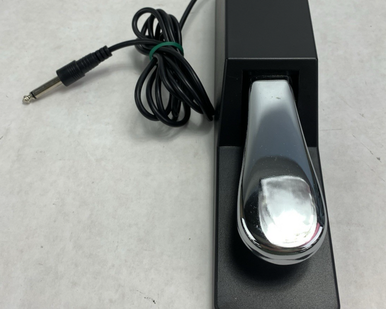 MGear Piano Style 3.5mm AUX-Wired Foot Pedal
