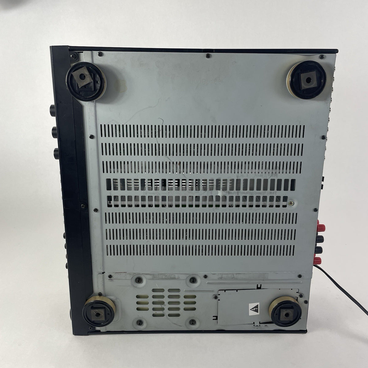 Harman Kardon AVR 20II 5.1 A/V Receiver - Tested11