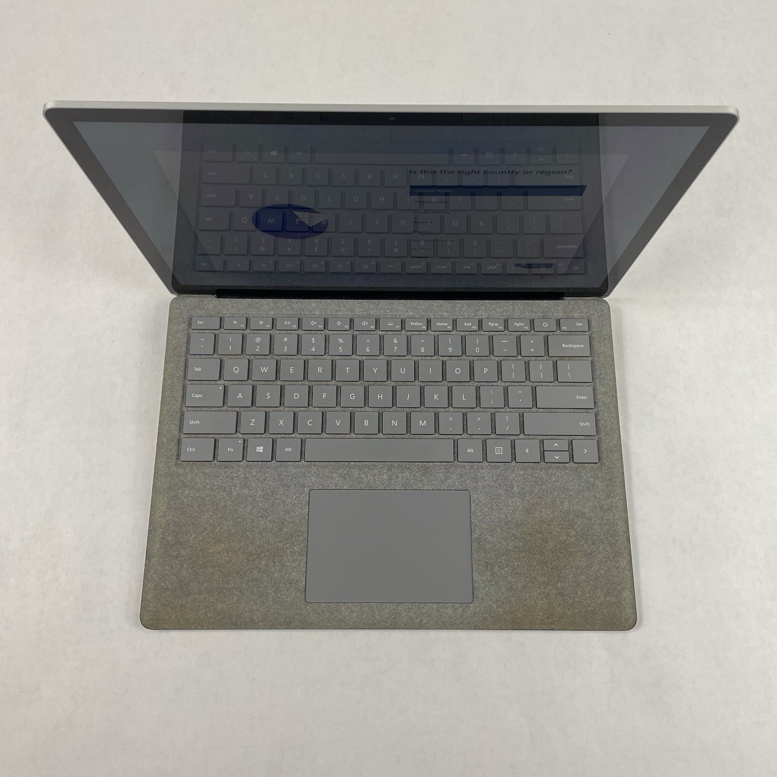 Microsoft Surface 13.3" i7-7660U 2.50 GHz 8 GB RAM 256GB SSD Win11 - READ2