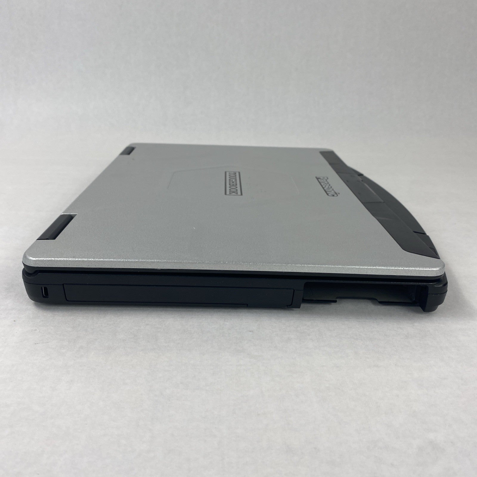 Panasonic Toughbook CF-54 14" Touch i5-7300U 2.6GHz 8GB RAM No Battery No HDD/OS