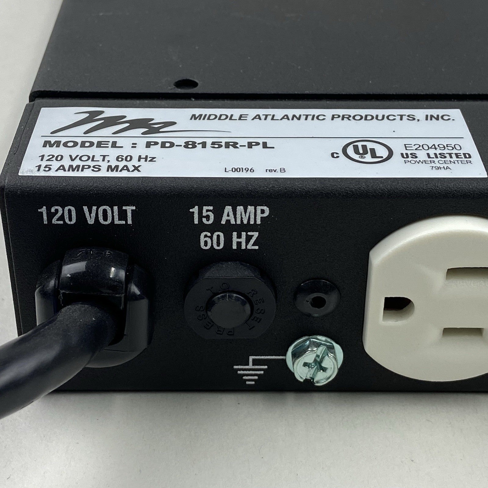 Middle Atlantic Products PD-815R-PL Rackmount Power Center 120V-12A-60Hz2