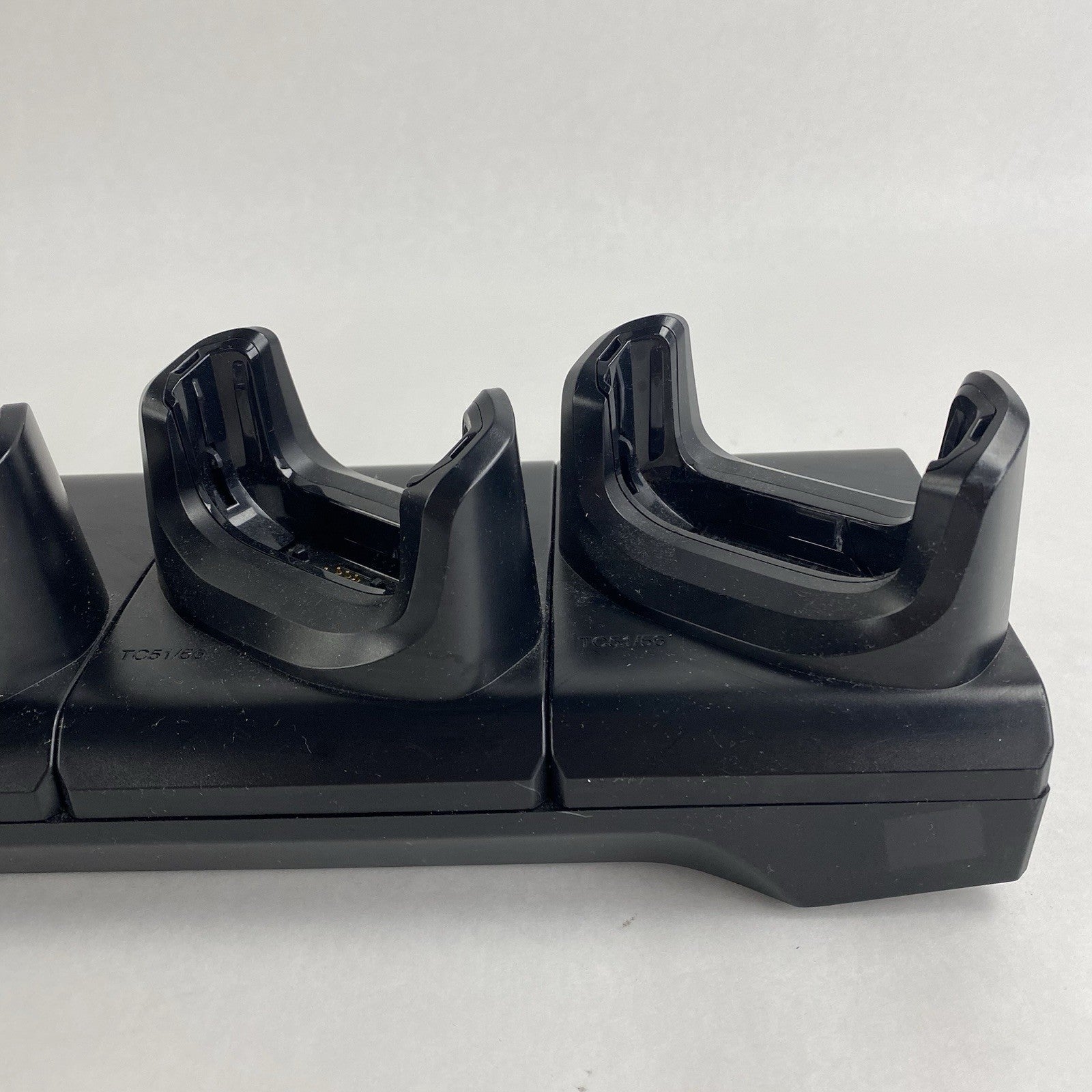 Zebra BASE-CRD-5SL-01 Charging Station Black/ White No Cords5