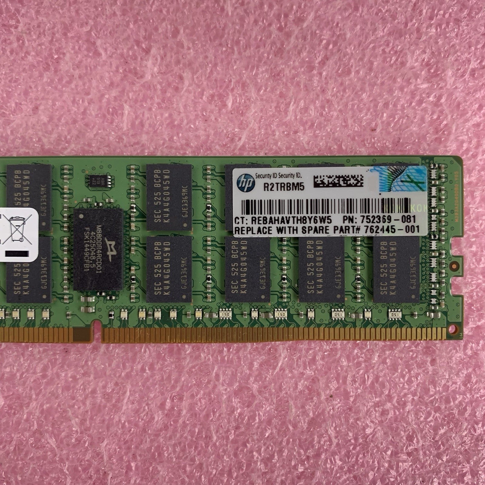 Samsung M393A2G40DB0-CPB2Q 16 GB PC4-2133P 2Rx4 Server Memory Ram3