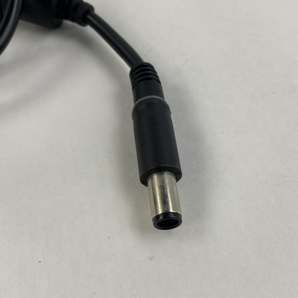 Dell LA130PM121 130 W 19.5V  7.4mm Barrel No Power Cord - Mixed Lot of 84
