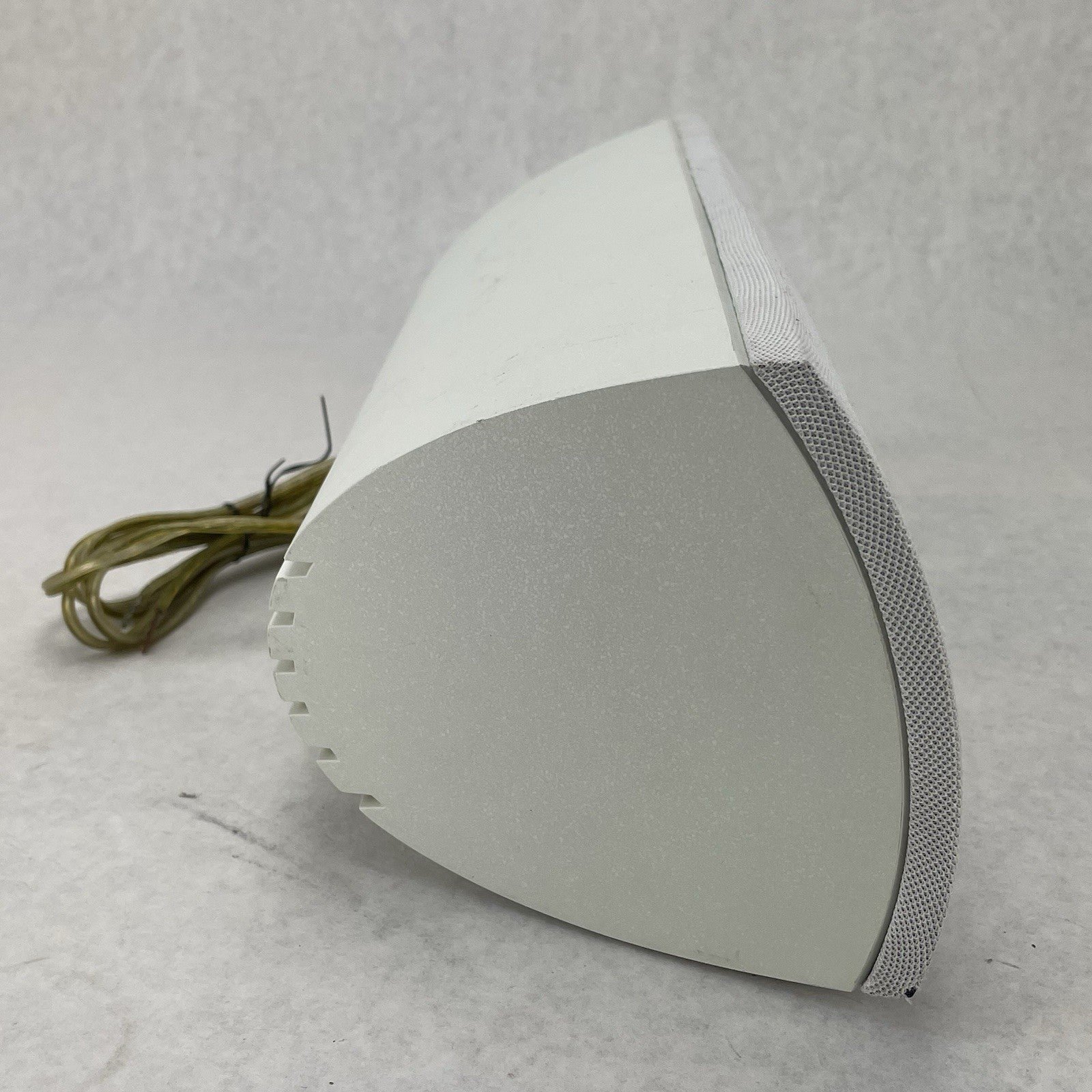 Definitive Technology Procenter 100 Center Channel Speaker2