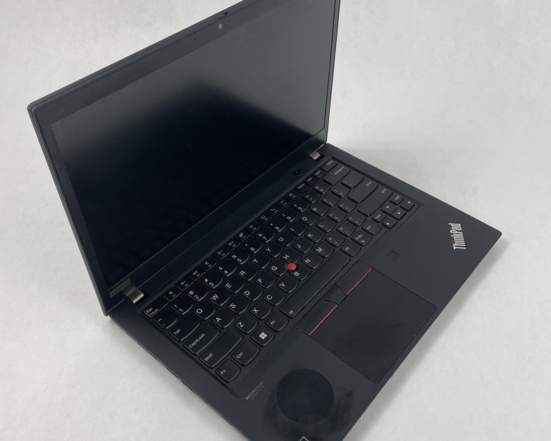 Lenovo ThinkPad T14 Gen 2a 14" Ryzen7 Pro 5850U 1.90 GHz 16 GB RAM No SSD/OS/AC