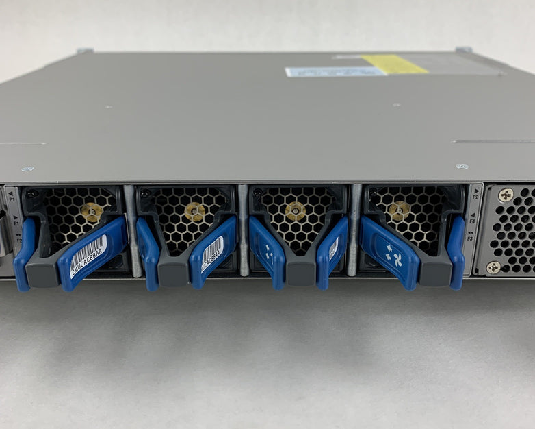 Cisco N3K-C3172TQ-10GT 48-Port 10GbEv 6x 40GbE Switch 2x Power Sup Tested Reset