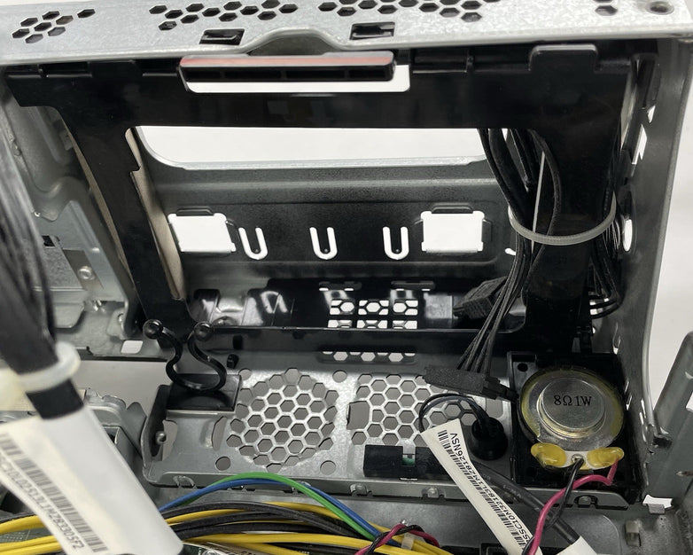 Lenovo ThinkCentre M900 SFF i5-6500 3.20 GHz 8 GB RAM No HDD/OS