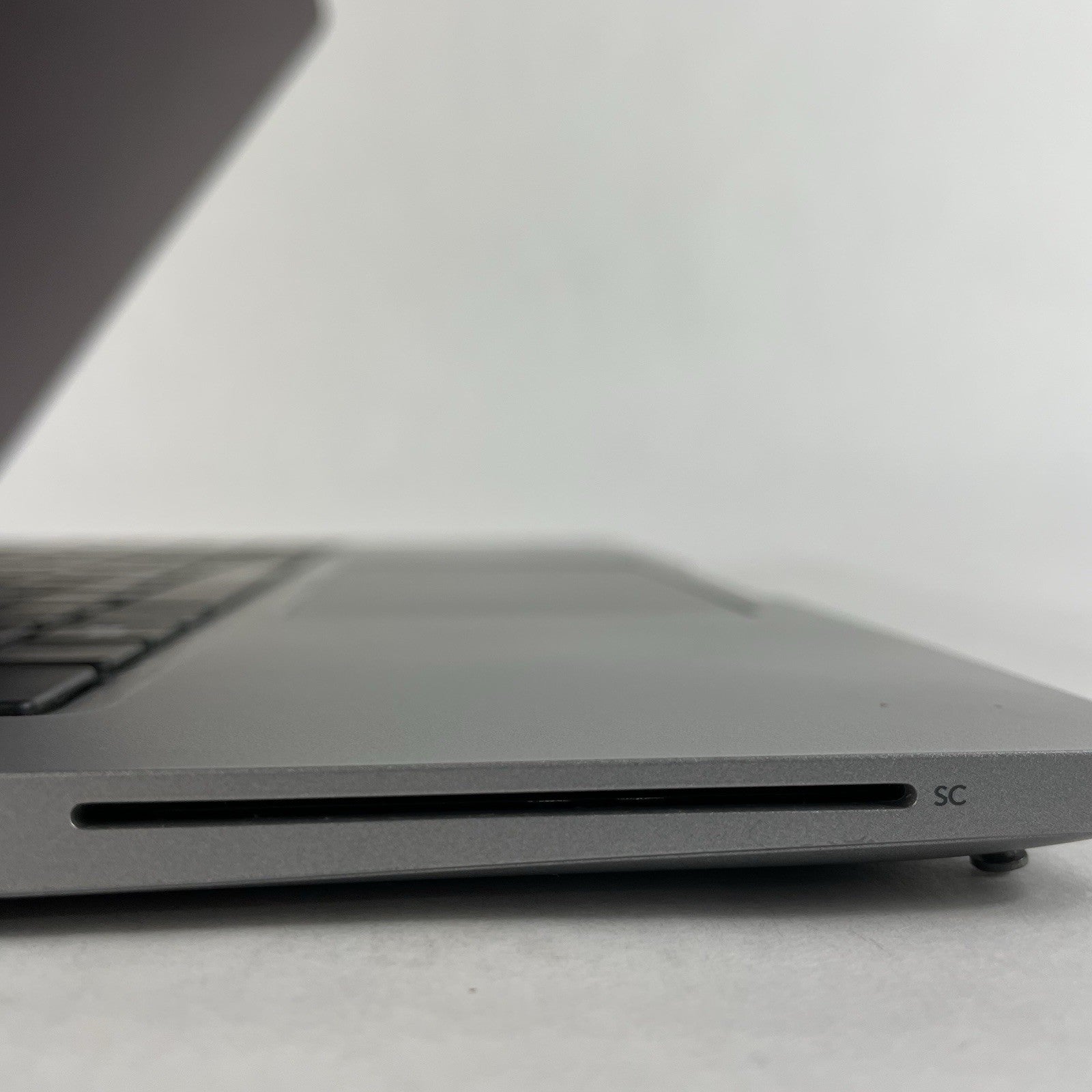 Dell Latitude 5330 13.3" i5-1235U 3.76 GHz 16 GB RAM No SSD/OS/AC6