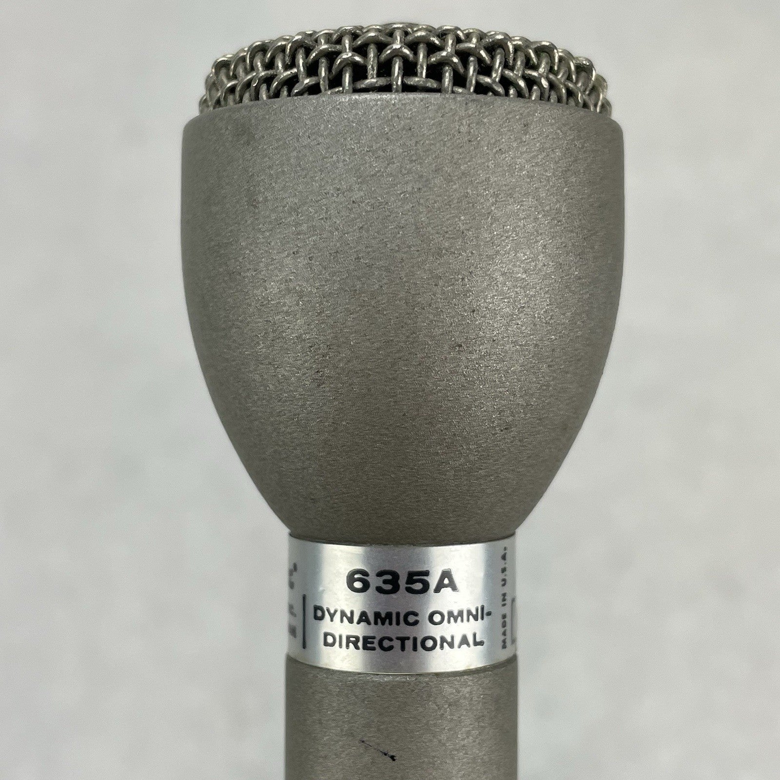 Electro Voice 635A Dynamic Omni-Directional Microphone Tested With Stand And Cor5