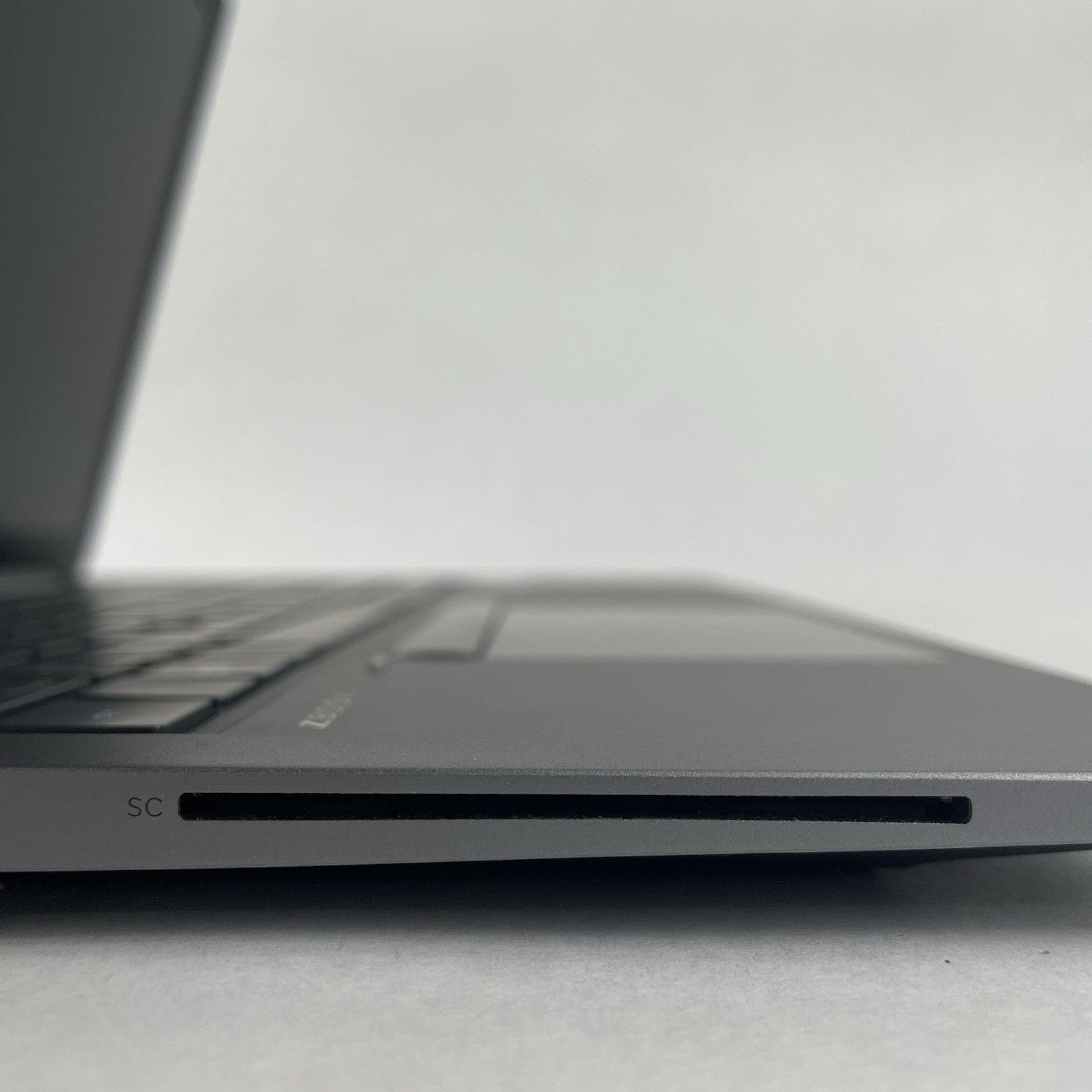 HP ZBook FireFly 15 G8 15.6" i7-1165G7 2.8GHz 16GB RAM No SSD/OS/AC - Bad Corner5
