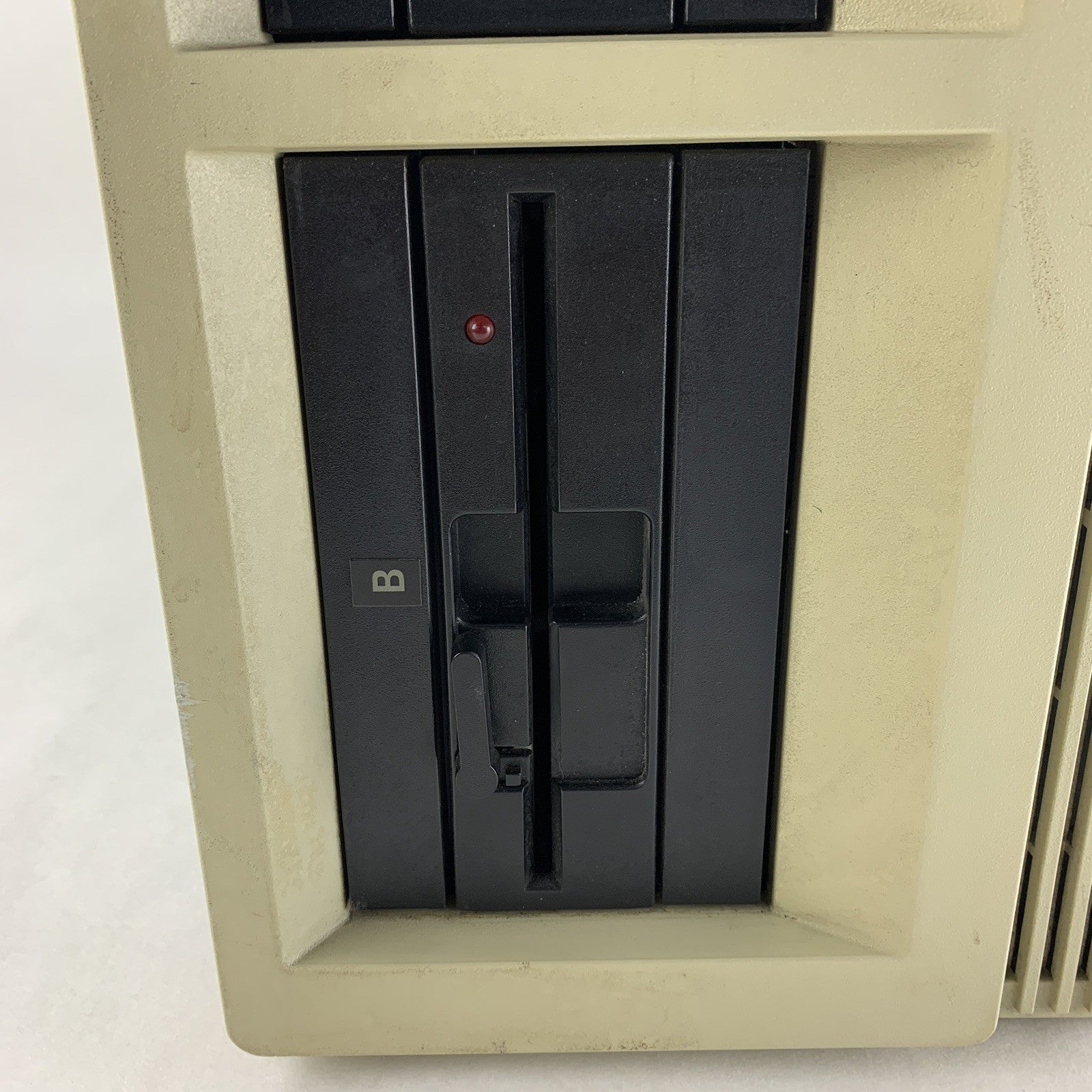 Wang PC-XC2-2 Computer Desktop Tower Powers On No OS No HDD
