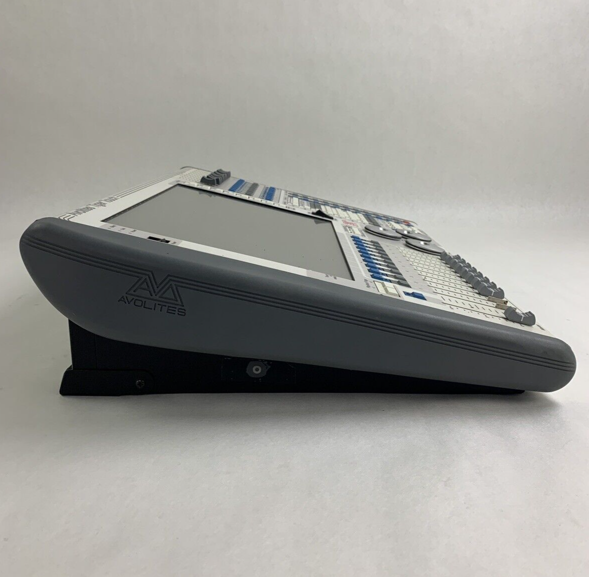 Avolites Tiger Touch Lighting Control Console Tested