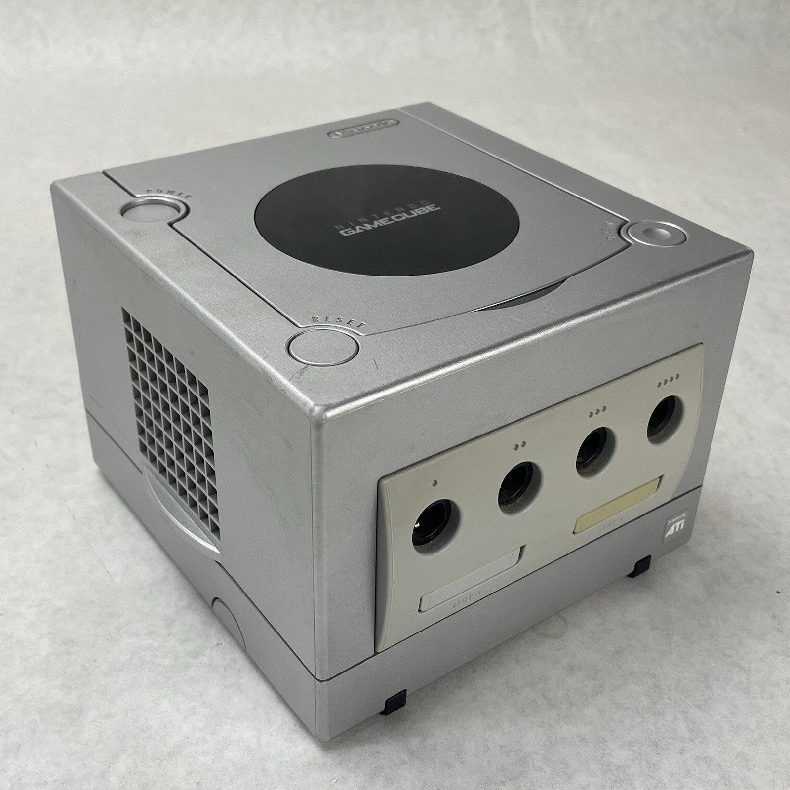Nintendo DOL-001 GameCube Console Only Tested Won’t Read Discs0