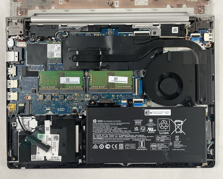 HP mt22 14" Celeron 5205U 1.90 GHz 8 GB RAM No SSD/OS/AC
