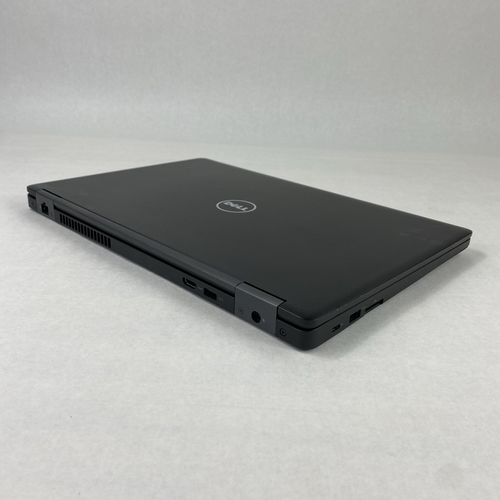 Dell Latitude 5580 Intel Core i7-7600U 2.80GHz 8GB RAM 15.6" No HDD No OS